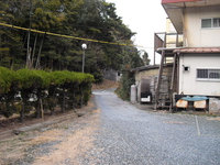 Medium_01　駐車場から海まで
